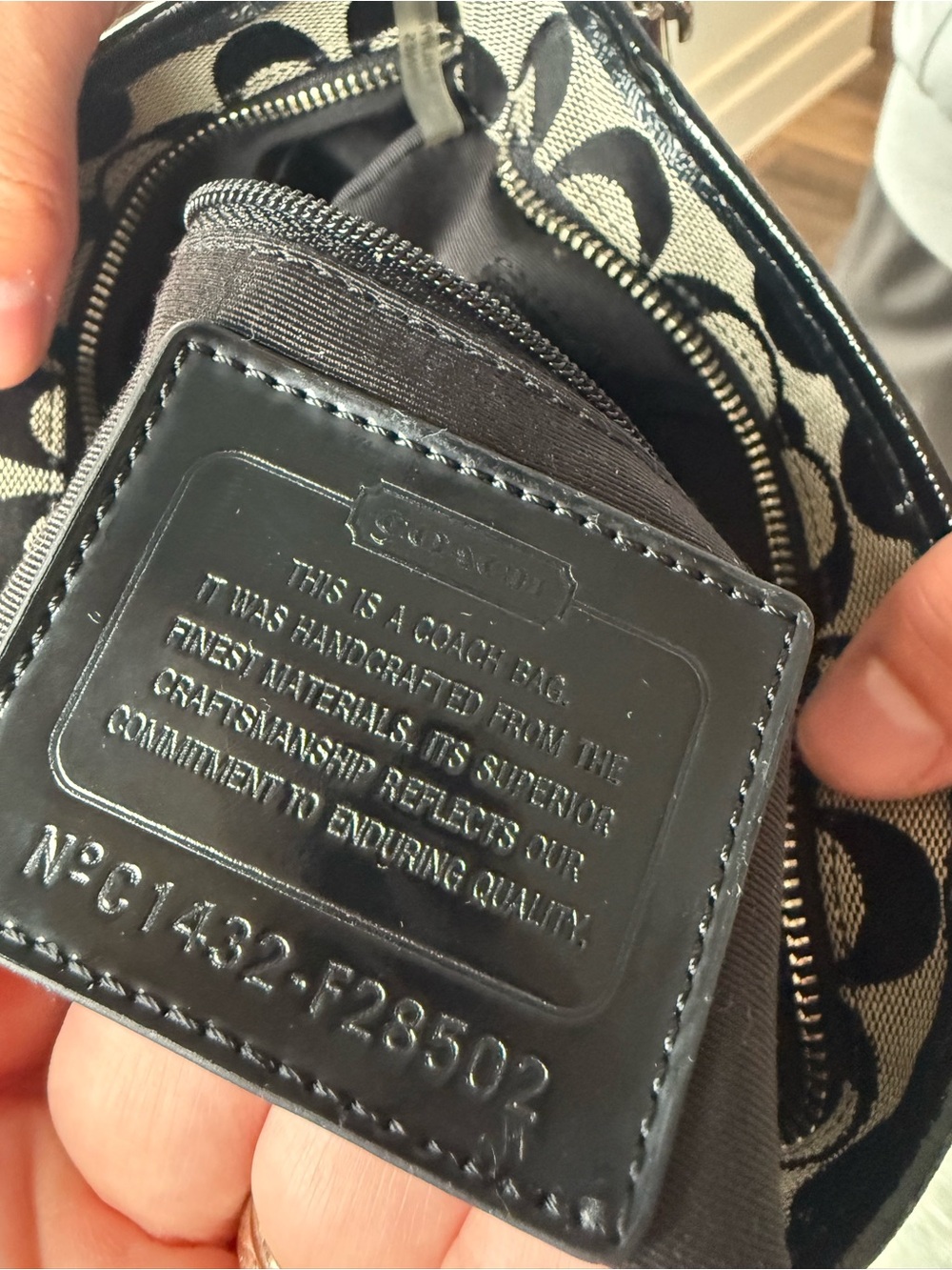 Coach crossbody - Picture 7 of 8